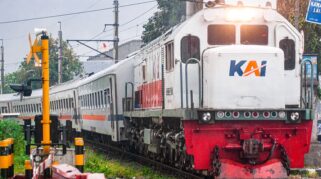 kereta api indonesia (KAI)