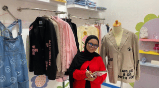 Produk fashion "Your Painting Outfit" dari Desa Bedewang