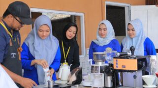 Pelatihan Barista bagi Warga Binaan di Osing Cafe Lapas Banyuwangi