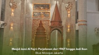 Interior dan mimbar Masjid Jami Al Fajri bergaya arsitektur Ottoman